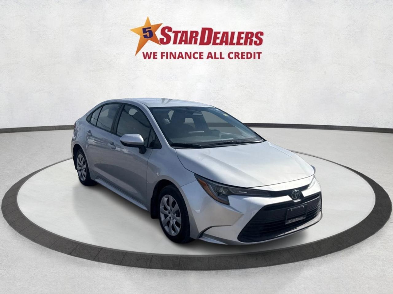 2023 Toyota Corolla LE CLEAN LOW KM MUST SEE WE FINANCE ALL CREDIT! Photo0