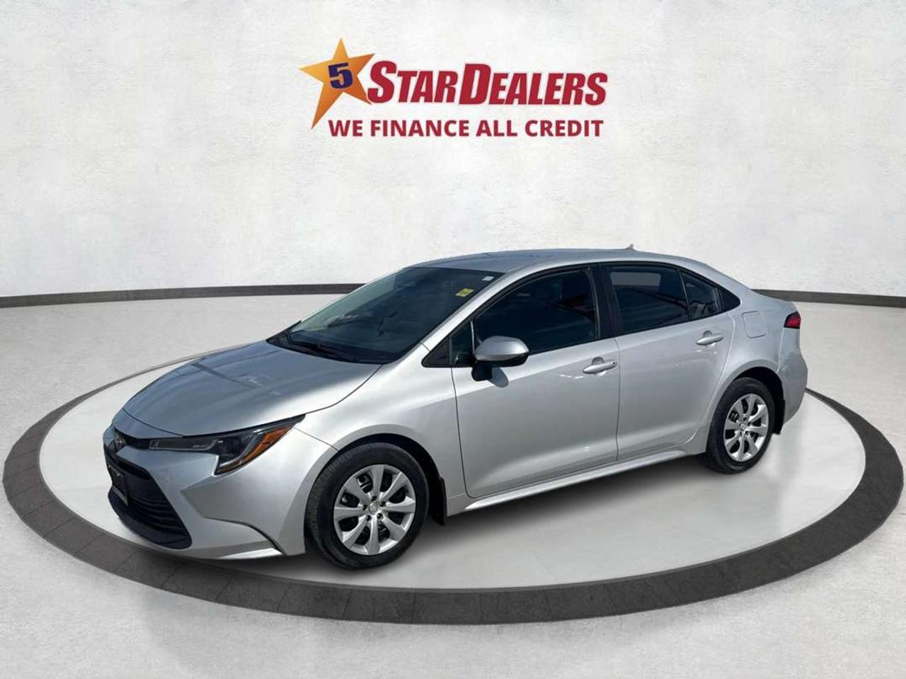 2023 Toyota Corolla LE CLEAN LOW KM MUST SEE WE FINANCE ALL CREDIT! Photo2