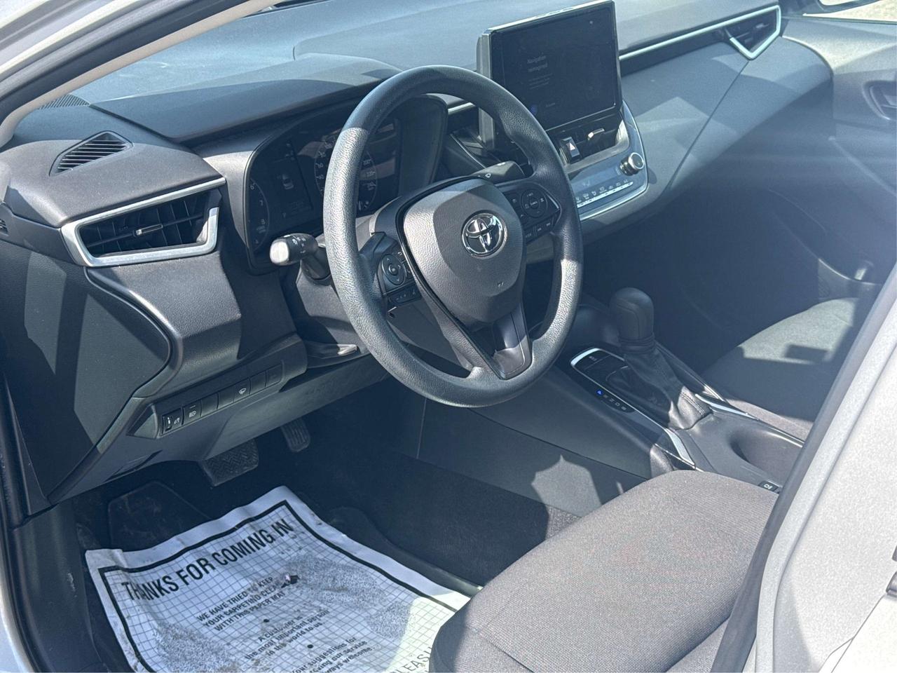 2023 Toyota Corolla LE CLEAN LOW KM MUST SEE WE FINANCE ALL CREDIT! Photo