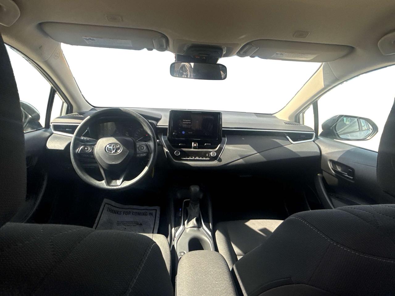 2023 Toyota Corolla LE CLEAN LOW KM MUST SEE WE FINANCE ALL CREDIT! Photo