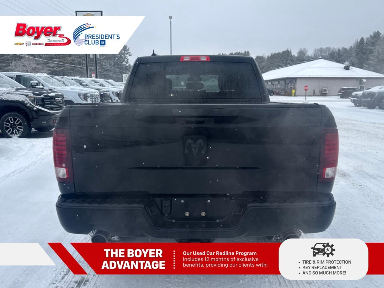 2022 RAM 1500 Classic WARLOCK 4X4 CREW CAB 5'7" BOX Photo