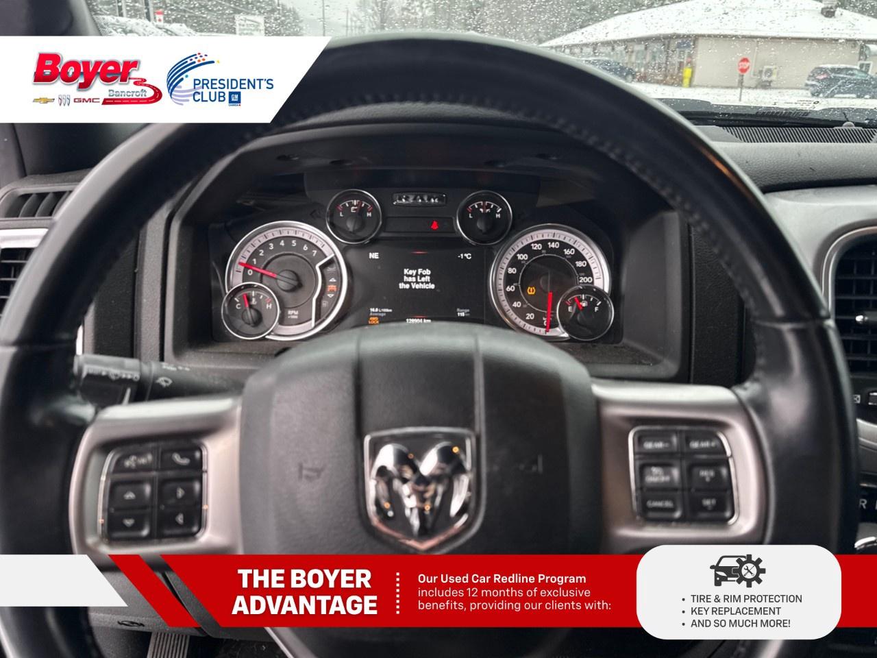 2022 RAM 1500 Classic WARLOCK 4X4 CREW CAB 5'7" BOX Photo