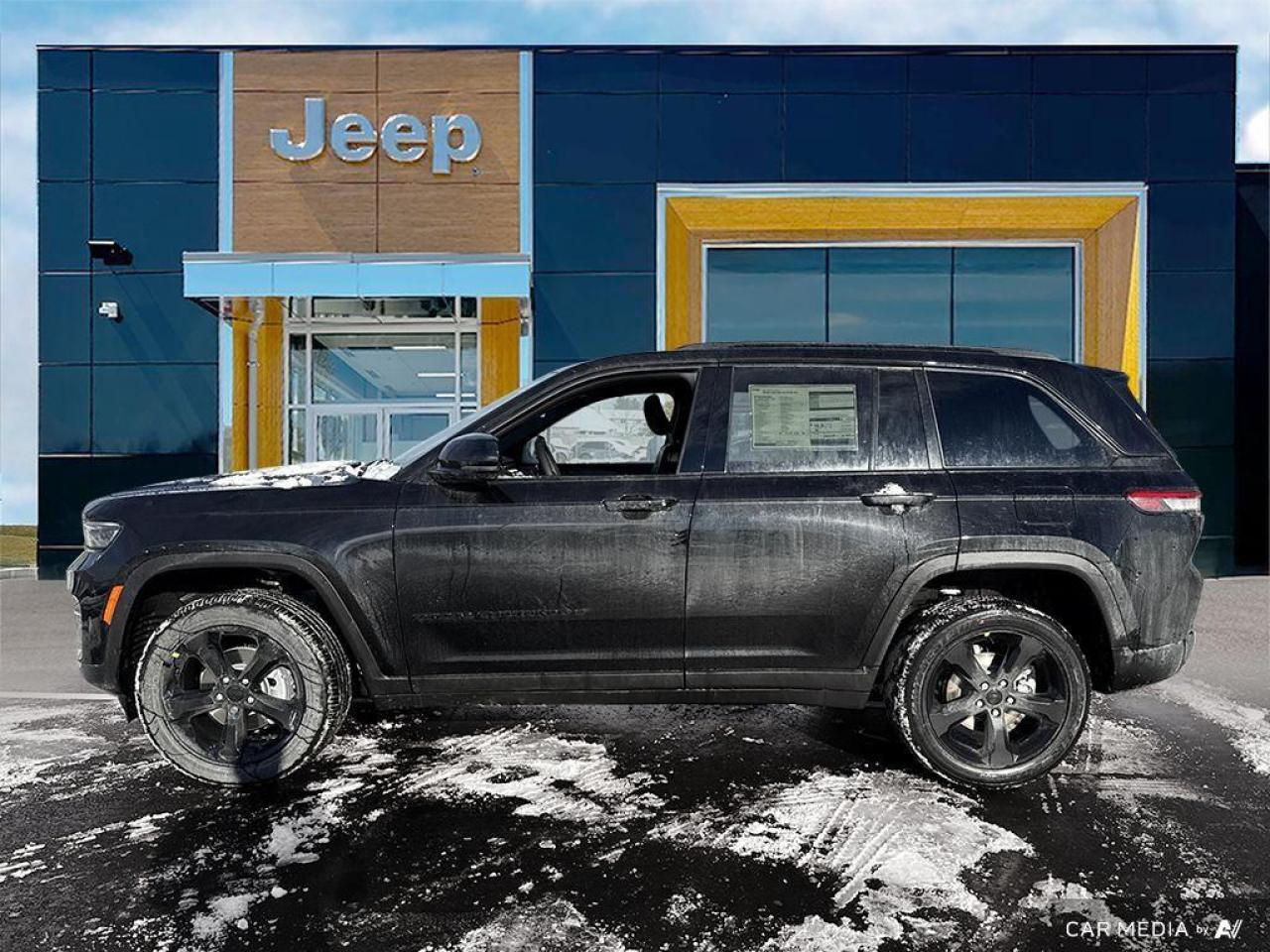 2025 Jeep Grand Cherokee Laredo 4dr 4x4 Photo