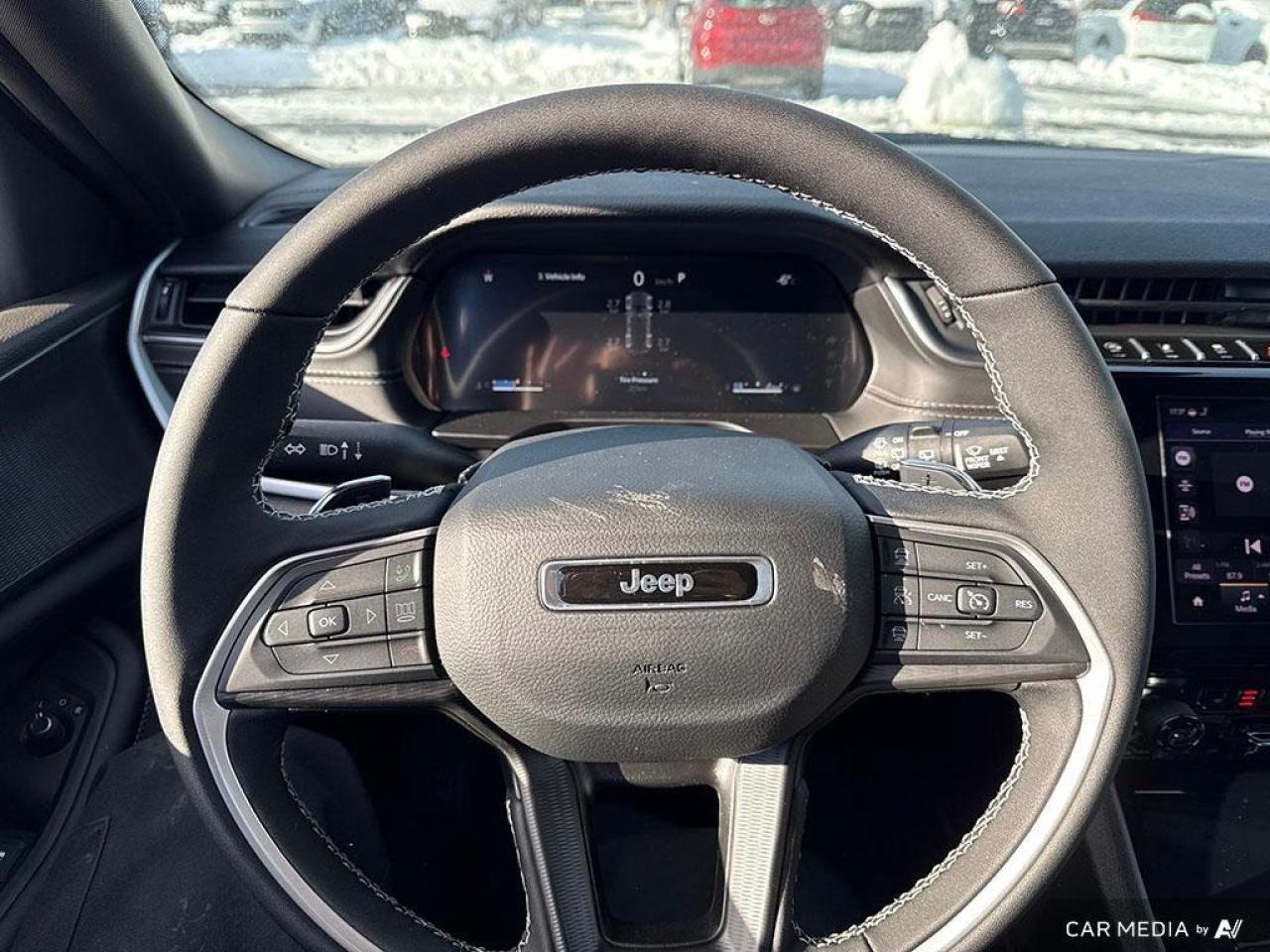 2025 Jeep Grand Cherokee Laredo 4dr 4x4 Photo