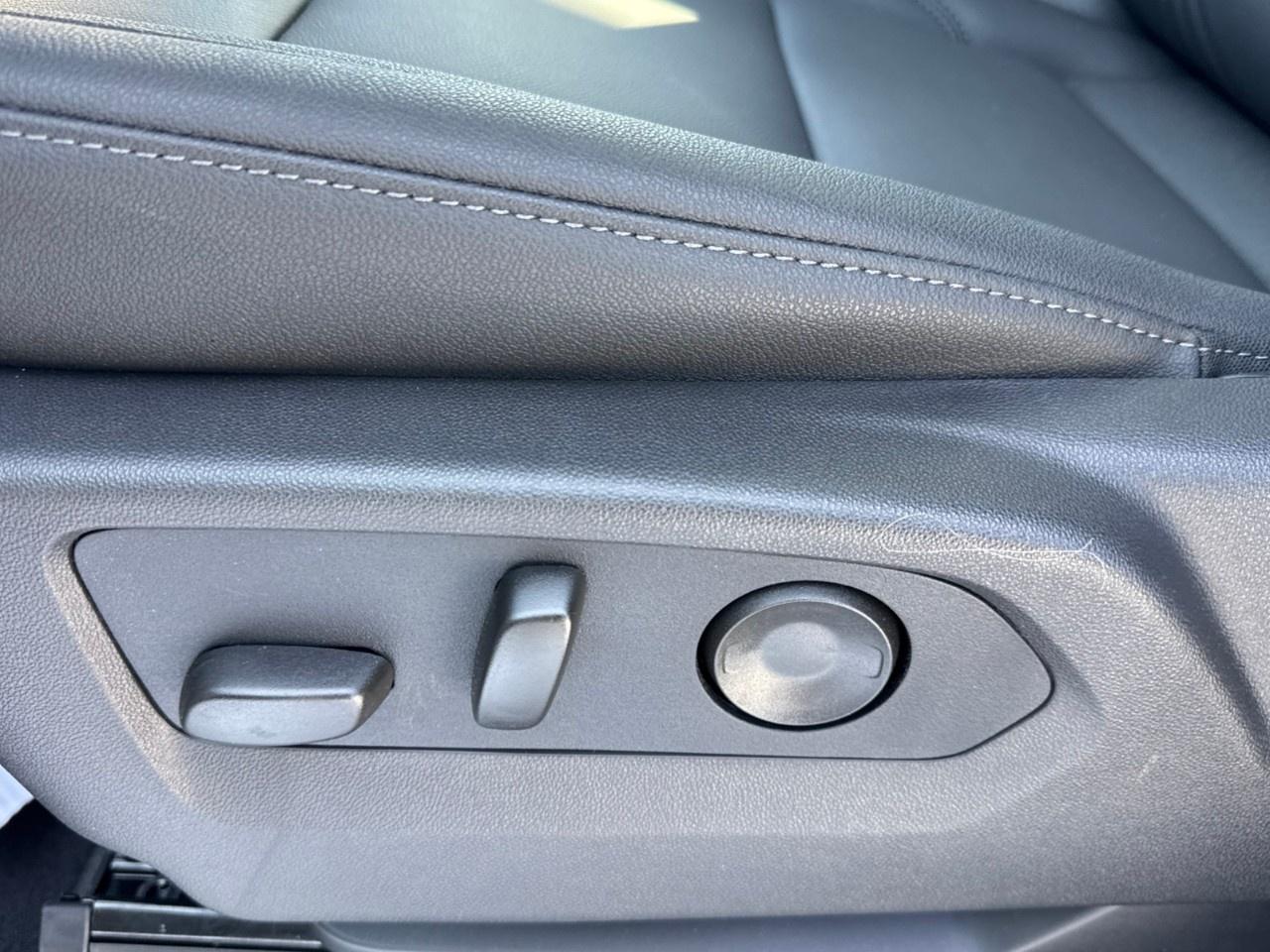 2026 Chevrolet Suburban 4WD 4dr Z71 Photo