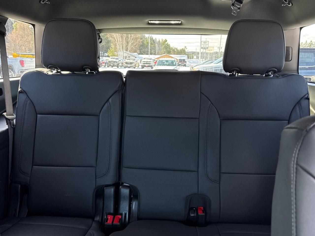 2026 Chevrolet Suburban 4WD 4dr Z71 Photo