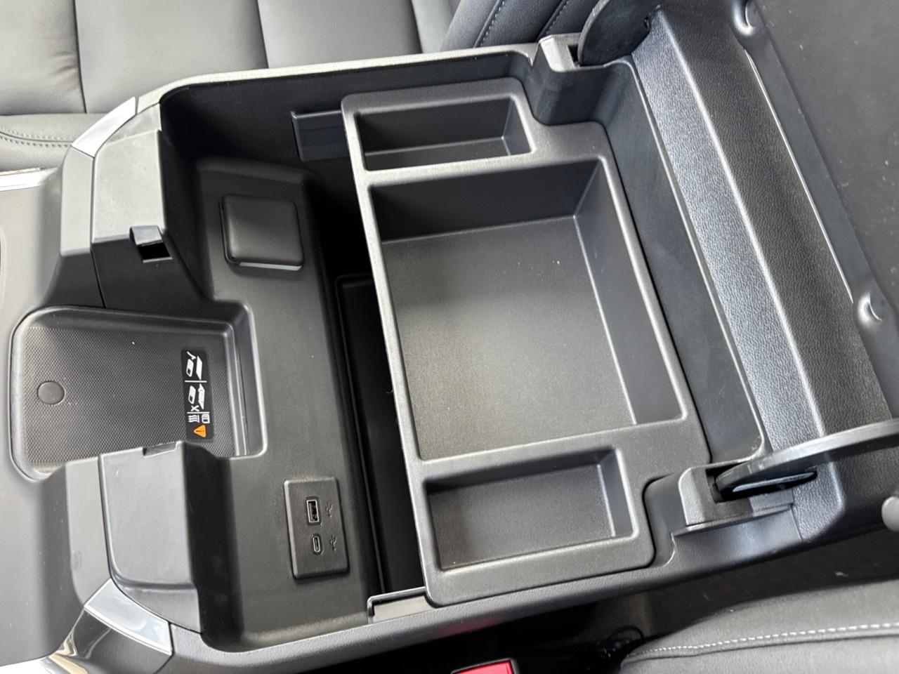 2026 GMC Sierra 1500 Crew Cab Short Box 4-Wheel Drive Elevation Photo