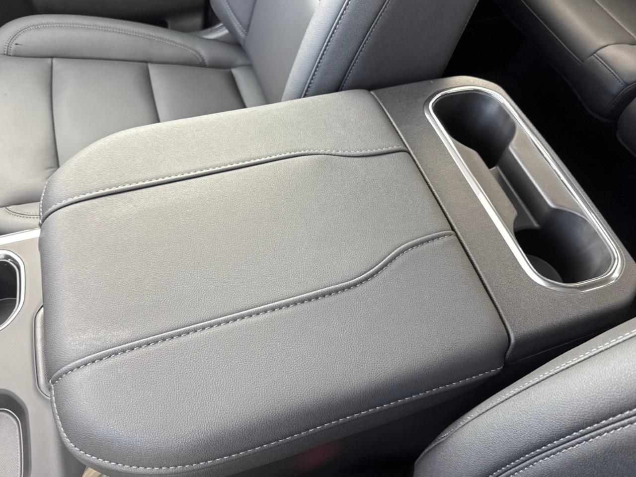 2026 GMC Sierra 1500 Crew Cab Short Box 4-Wheel Drive Elevation Photo