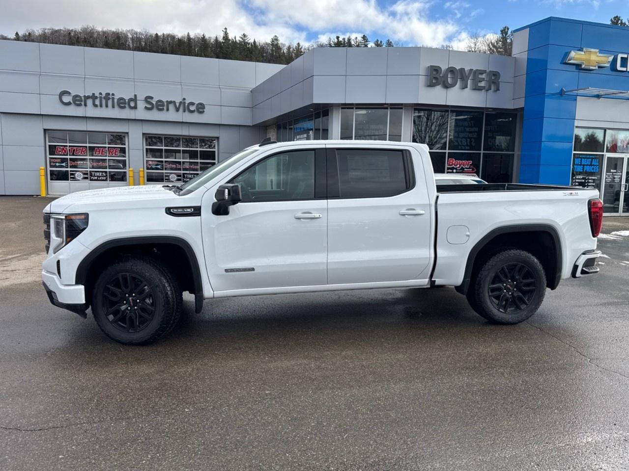 2026 GMC Sierra 1500 Crew Cab Short Box 4-Wheel Drive Elevation Photo