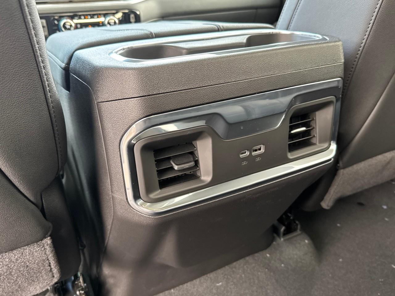 2026 GMC Sierra 1500 Crew Cab Short Box 4-Wheel Drive Elevation Photo