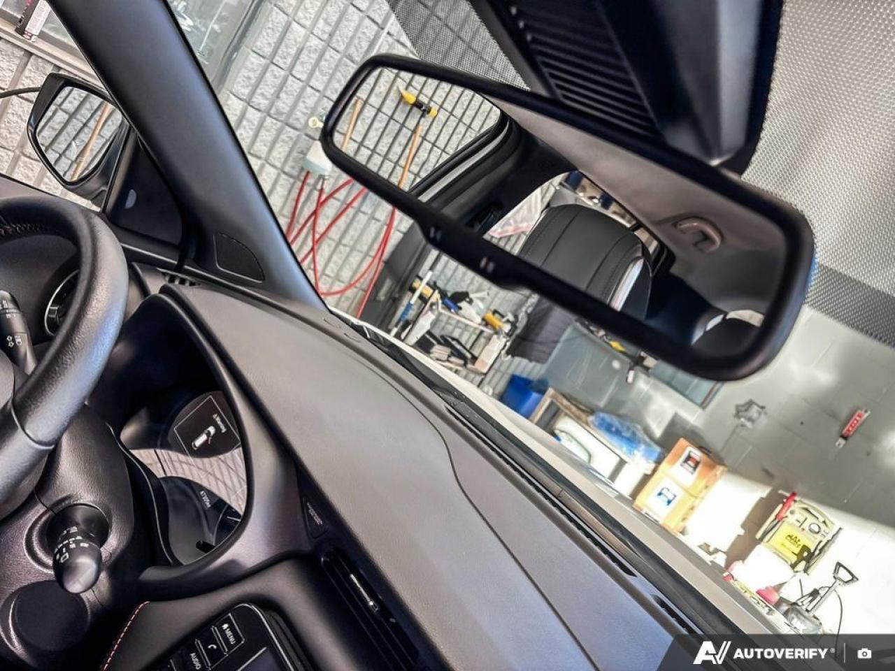 2024 Nissan Kicks SR 4dr Front-Wheel Drive Photo