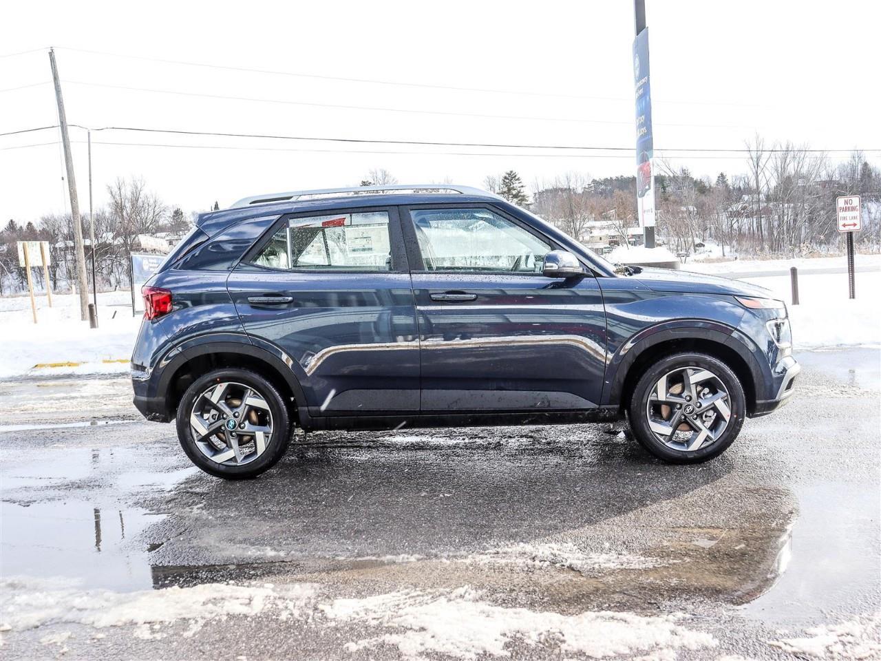 2026 Hyundai Venue Ultimate w/Black Interior 4dr Front-Wheel Drive Photo2