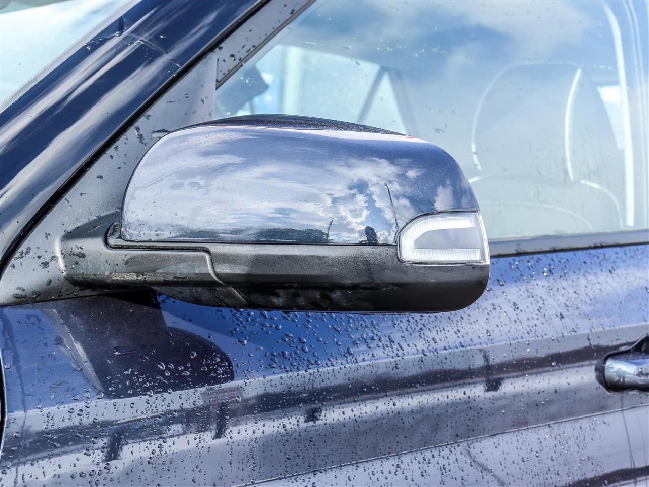 2026 Hyundai Venue Ultimate w/Black Interior 4dr Front-Wheel Drive Photo