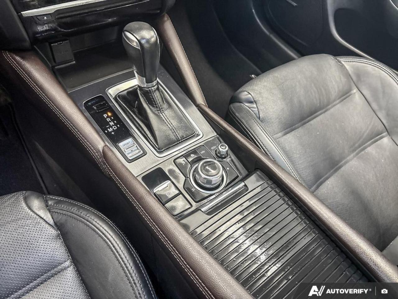 2017 Mazda 6 GT (A6) 4dr Sedan Photo