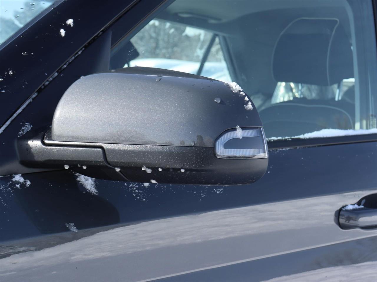 2026 Hyundai Venue Ultimate w/Black Interior 4dr Front-Wheel Drive Photo