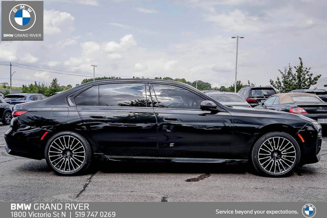 2026 BMW 760 i xDrive 4dr All-Wheel Drive Sedan Photo2