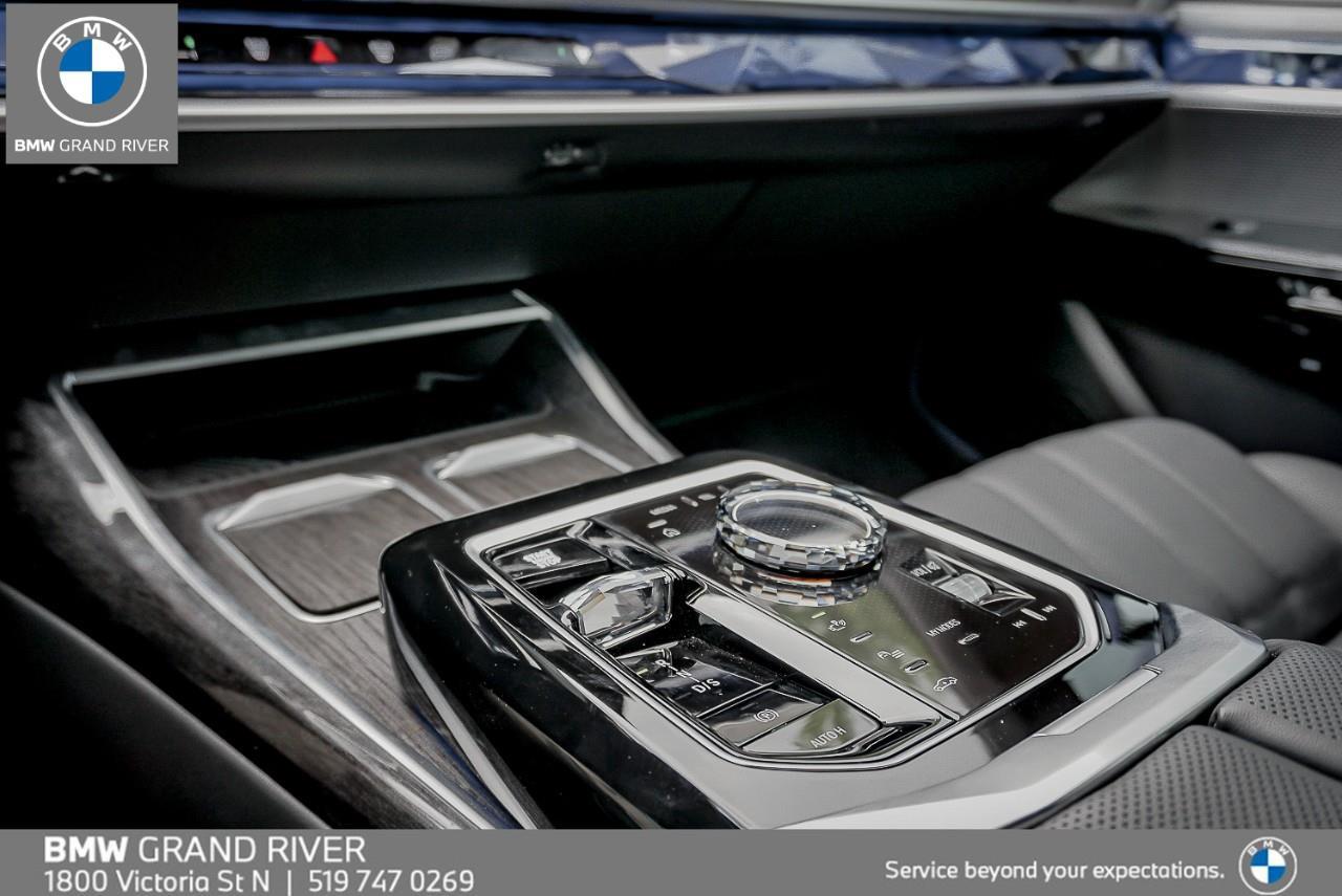 2026 BMW 760 i xDrive 4dr All-Wheel Drive Sedan Photo