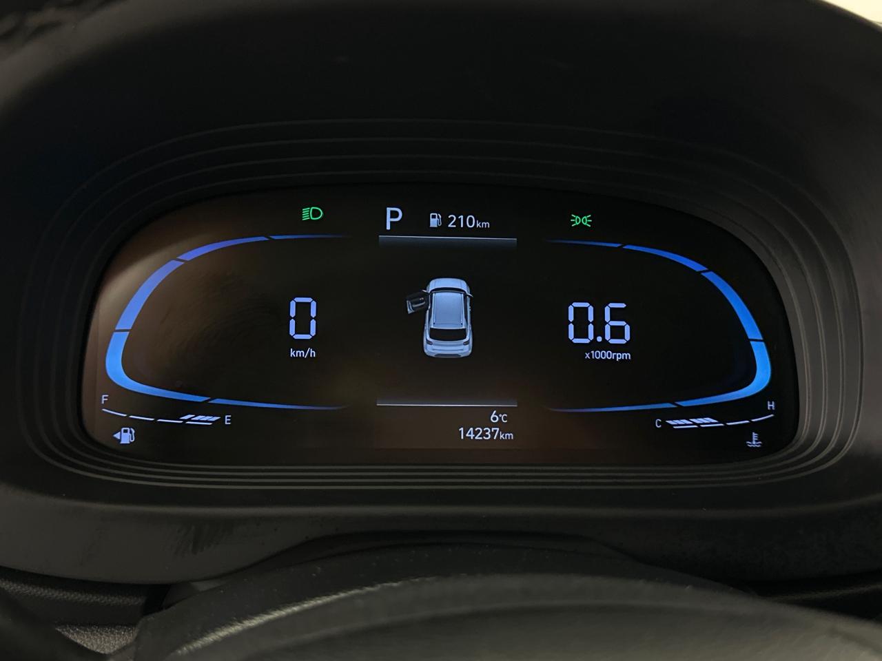 2025 Hyundai Venue Preferred w/Two-Tone 4dr Front-Wheel Drive Photo