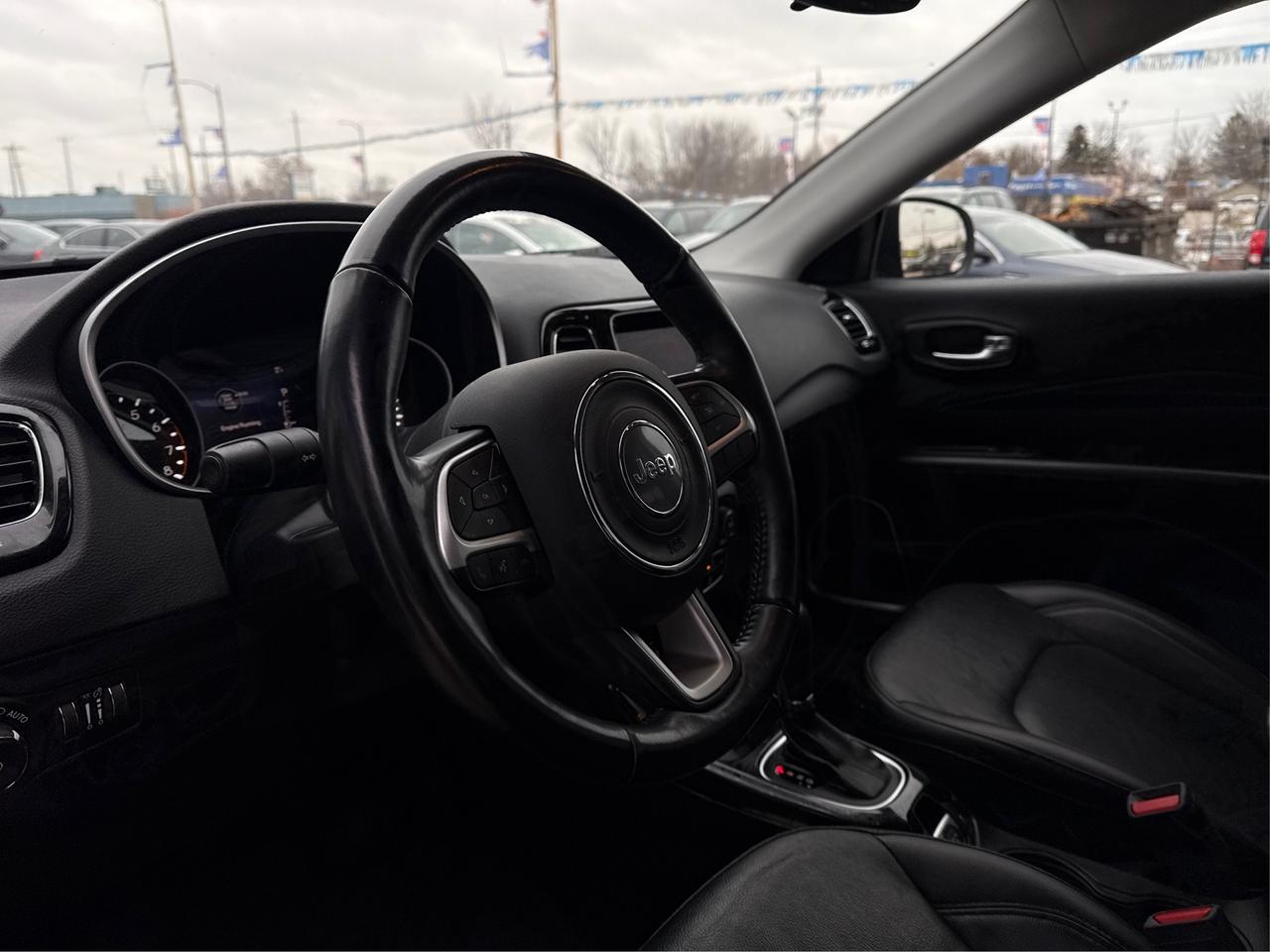 2021 Jeep Compass AWD LEATHER HEATED SEATS WE FINANCE ALL CREDIT! Photo