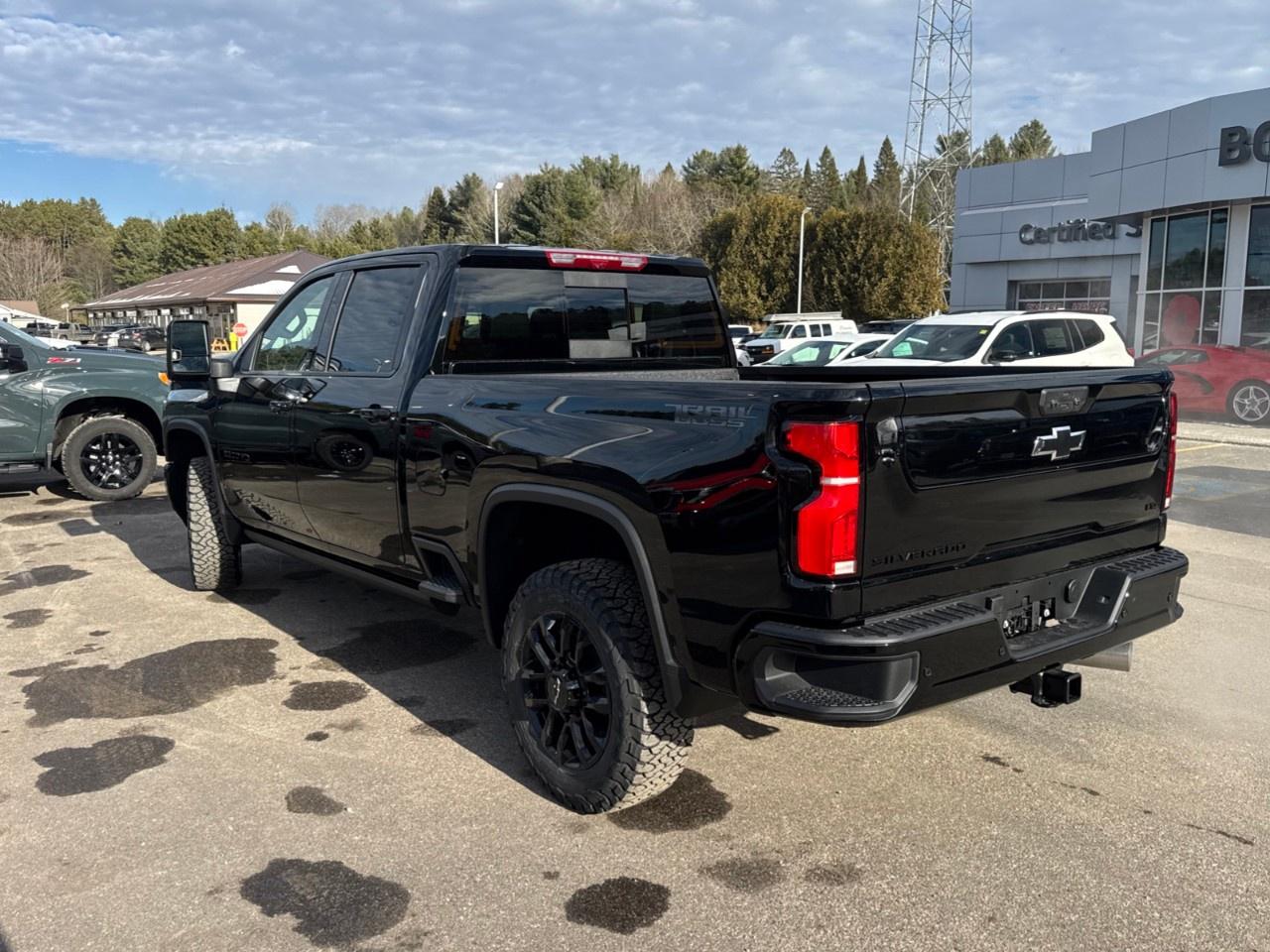 2026 Chevrolet SILVERADO 2500HD 4WD Crew Cab Standard Box LTZ Photo
