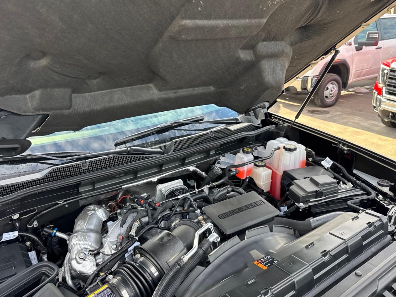 2026 Chevrolet SILVERADO 2500HD 4WD Crew Cab Standard Box LTZ Photo