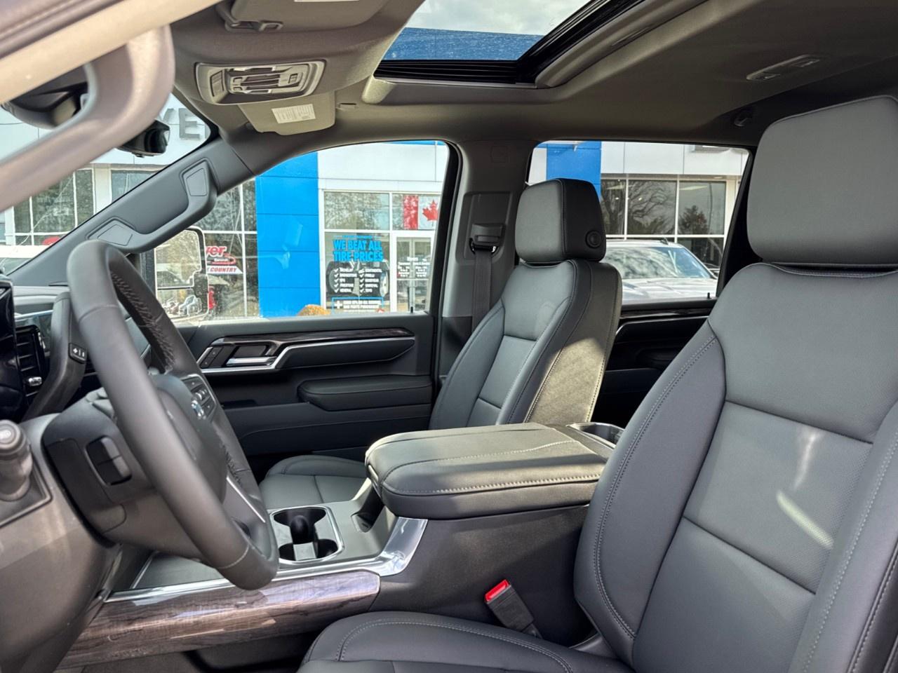 2026 Chevrolet SILVERADO 2500HD 4WD Crew Cab Standard Box LTZ Photo