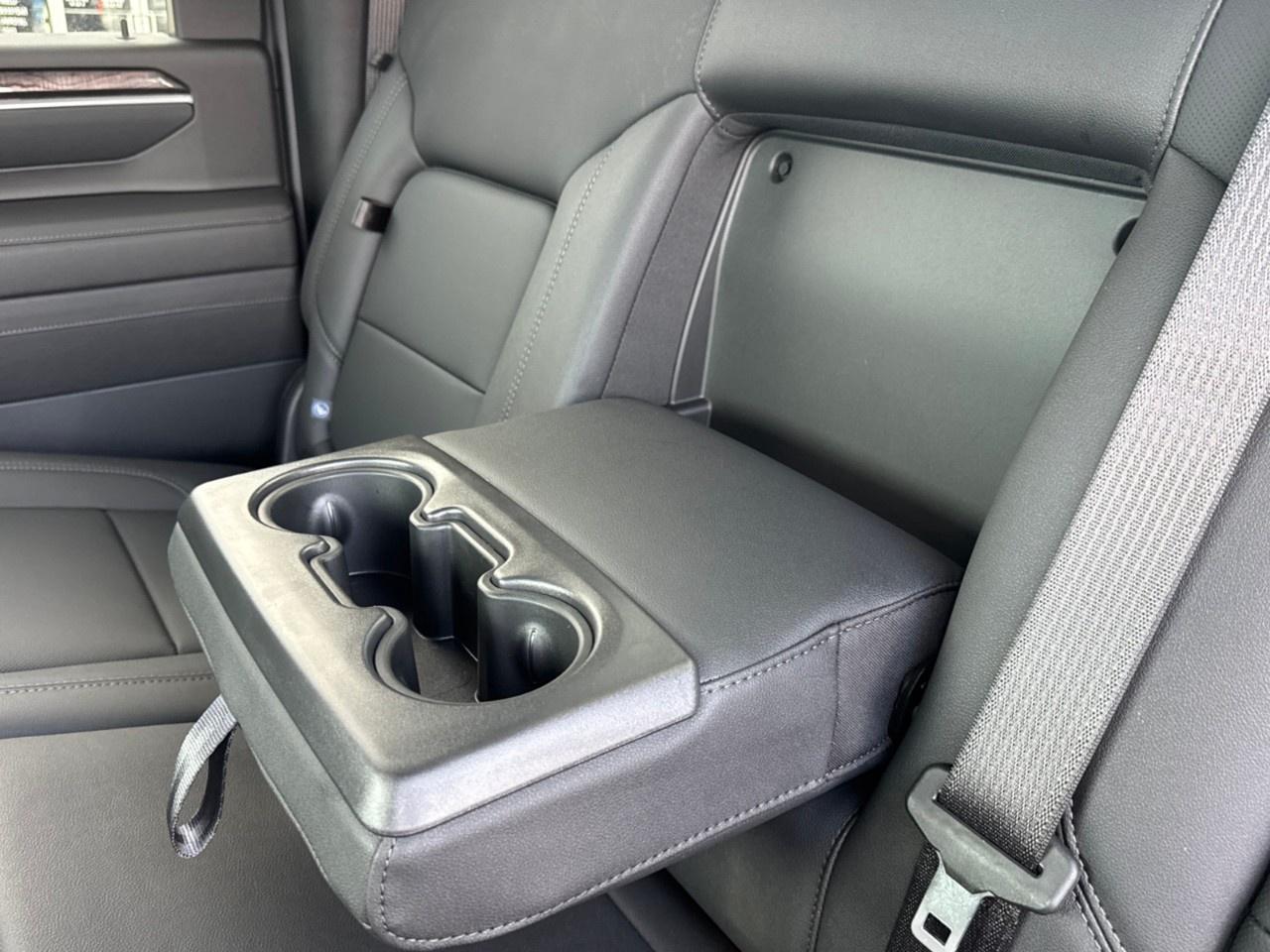 2026 Chevrolet SILVERADO 2500HD 4WD Crew Cab Standard Box LTZ Photo