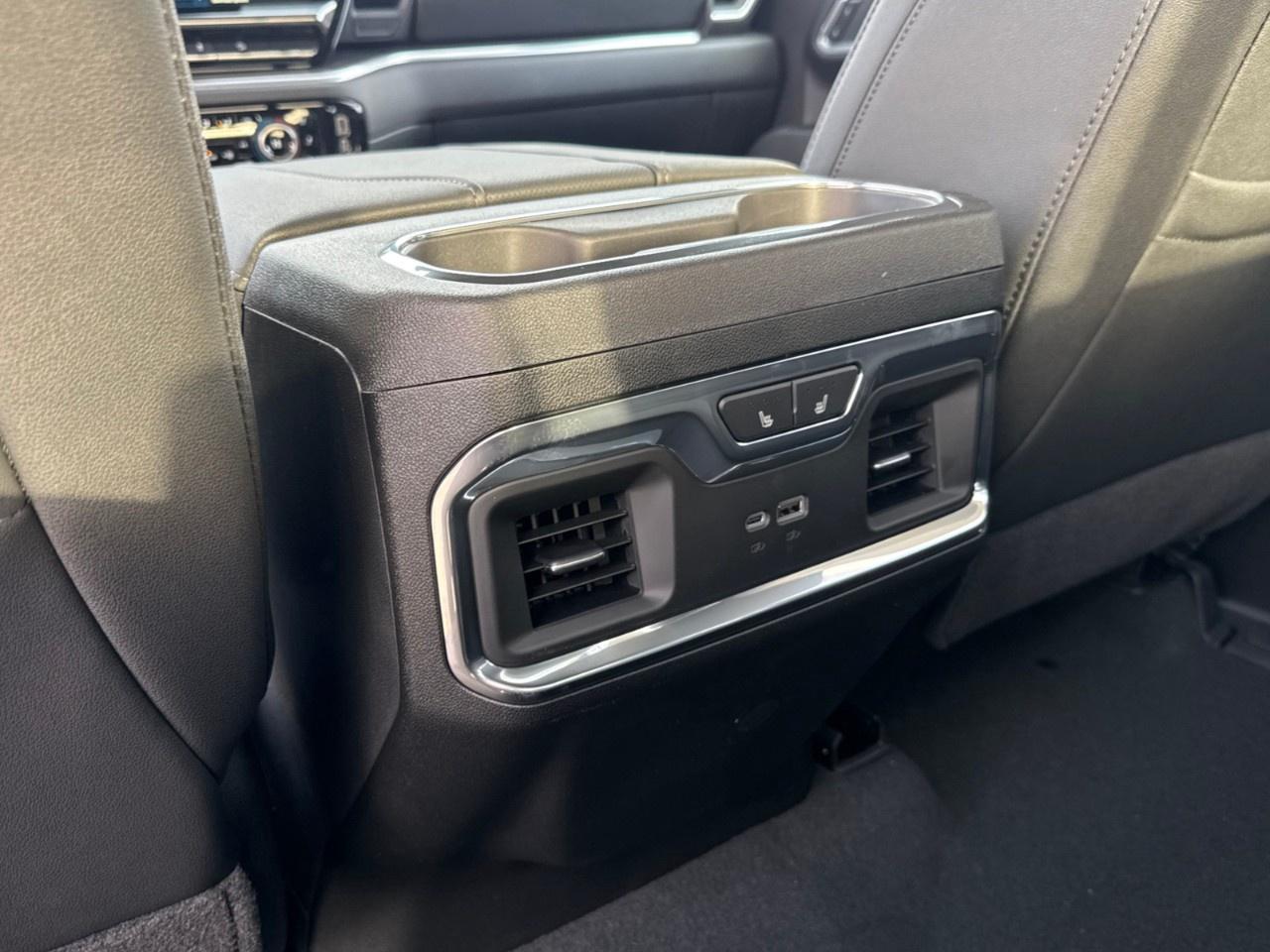 2026 Chevrolet SILVERADO 2500HD 4WD Crew Cab Standard Box LTZ Photo