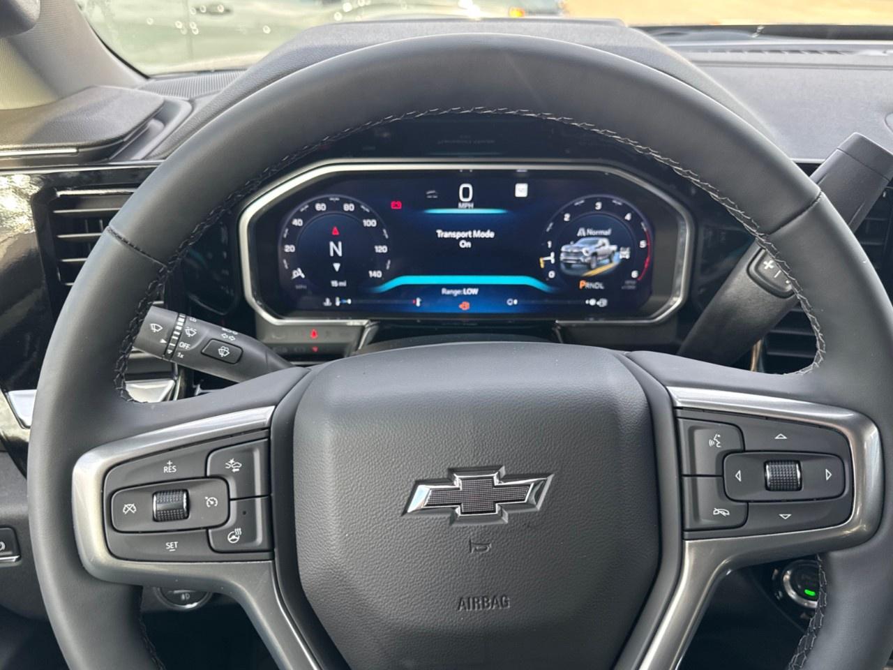 2026 Chevrolet SILVERADO 2500HD 4WD Crew Cab Standard Box LTZ Photo