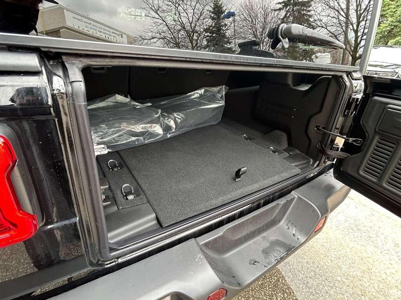 2026 Jeep Wrangler SAHARA 4DR 4X4 Photo