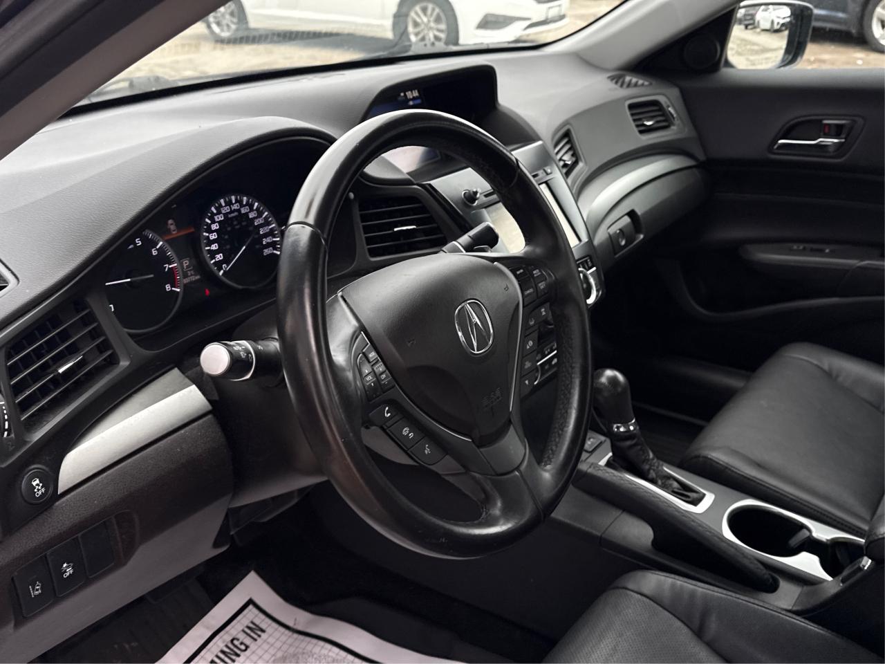 2018 Acura ILX LEATHER SUNROOF HEATED SEATS WE FINANCE ALL CREDIT Photo