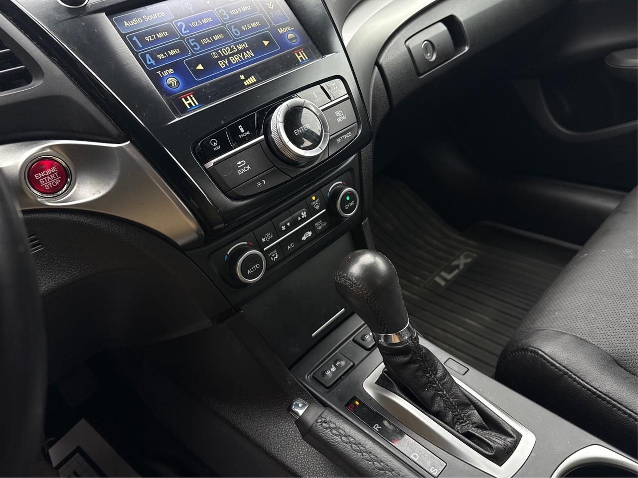 2018 Acura ILX LEATHER SUNROOF HEATED SEATS WE FINANCE ALL CREDIT Photo