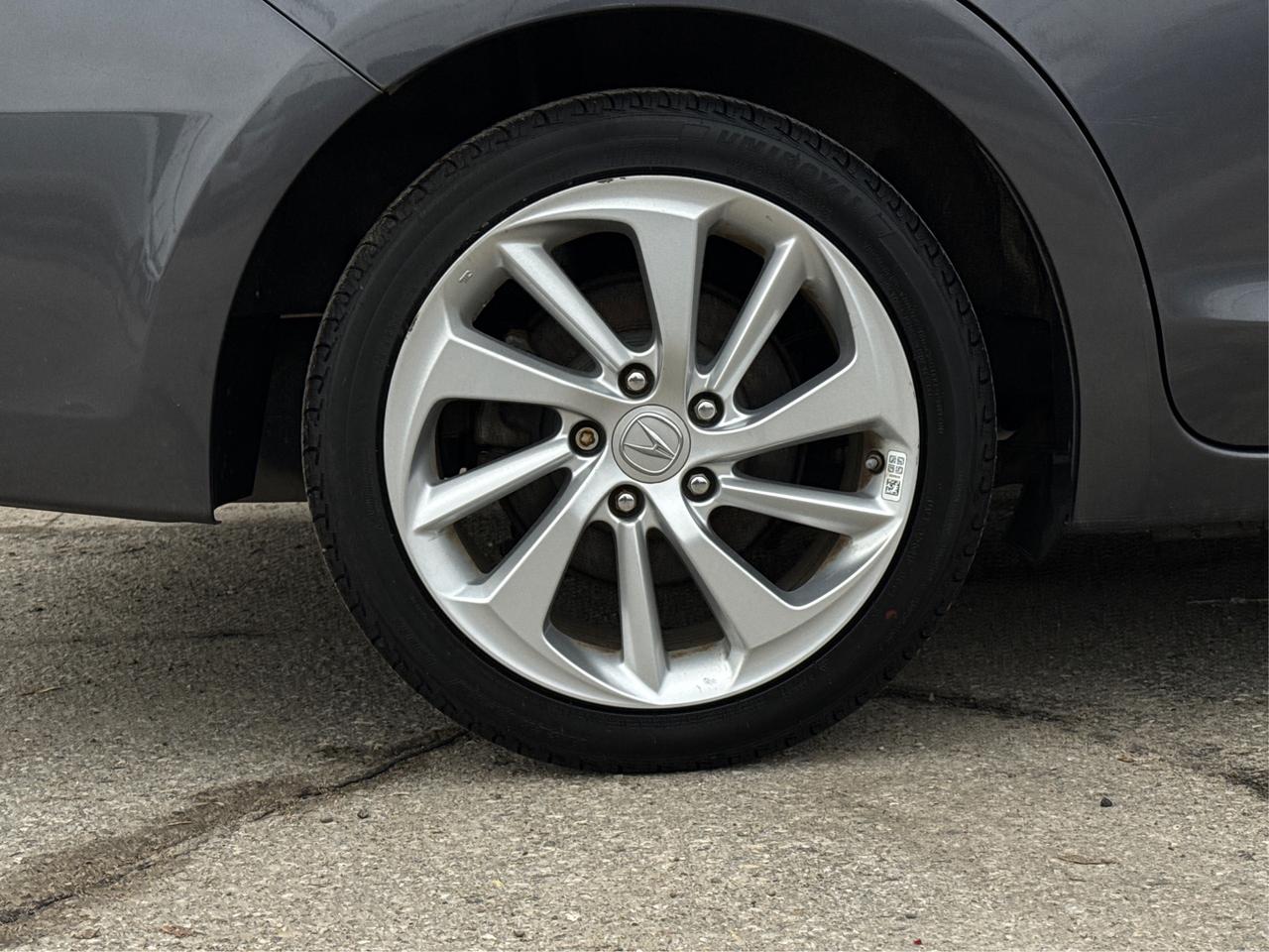 2018 Acura ILX LEATHER SUNROOF HEATED SEATS WE FINANCE ALL CREDIT Photo