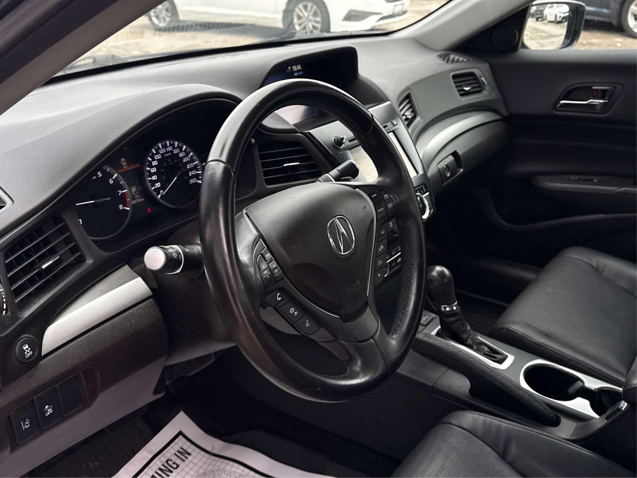 2018 Acura ILX CERTIFIED LEATHER SUNROOF NAV WE FINANCE ALL CRDT Photo