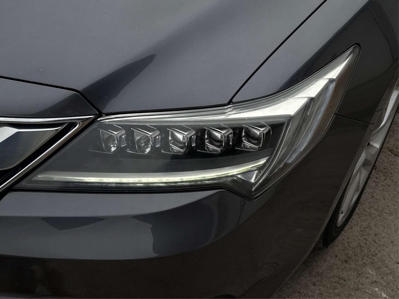 2018 Acura ILX CERTIFIED LEATHER SUNROOF NAV WE FINANCE ALL CRDT Photo