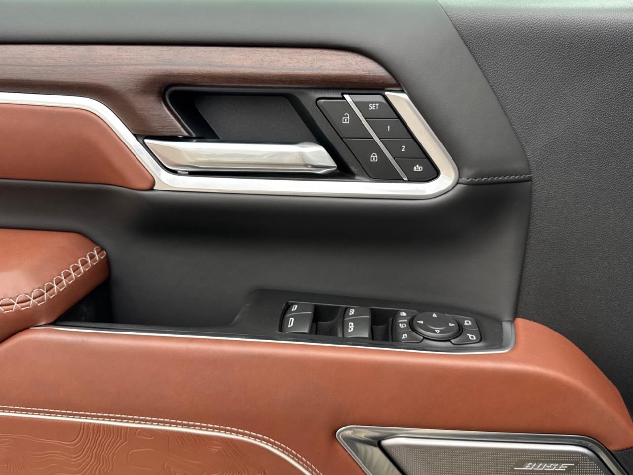 2025 GMC SIERRA 2500HD 4WD Crew Cab Standard Box Denali Ultimate Photo