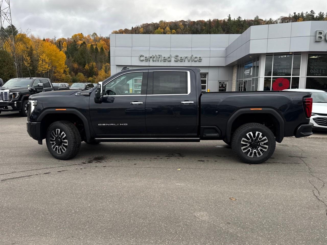 2025 GMC SIERRA 2500HD 4WD Crew Cab Standard Box Denali Ultimate Photo
