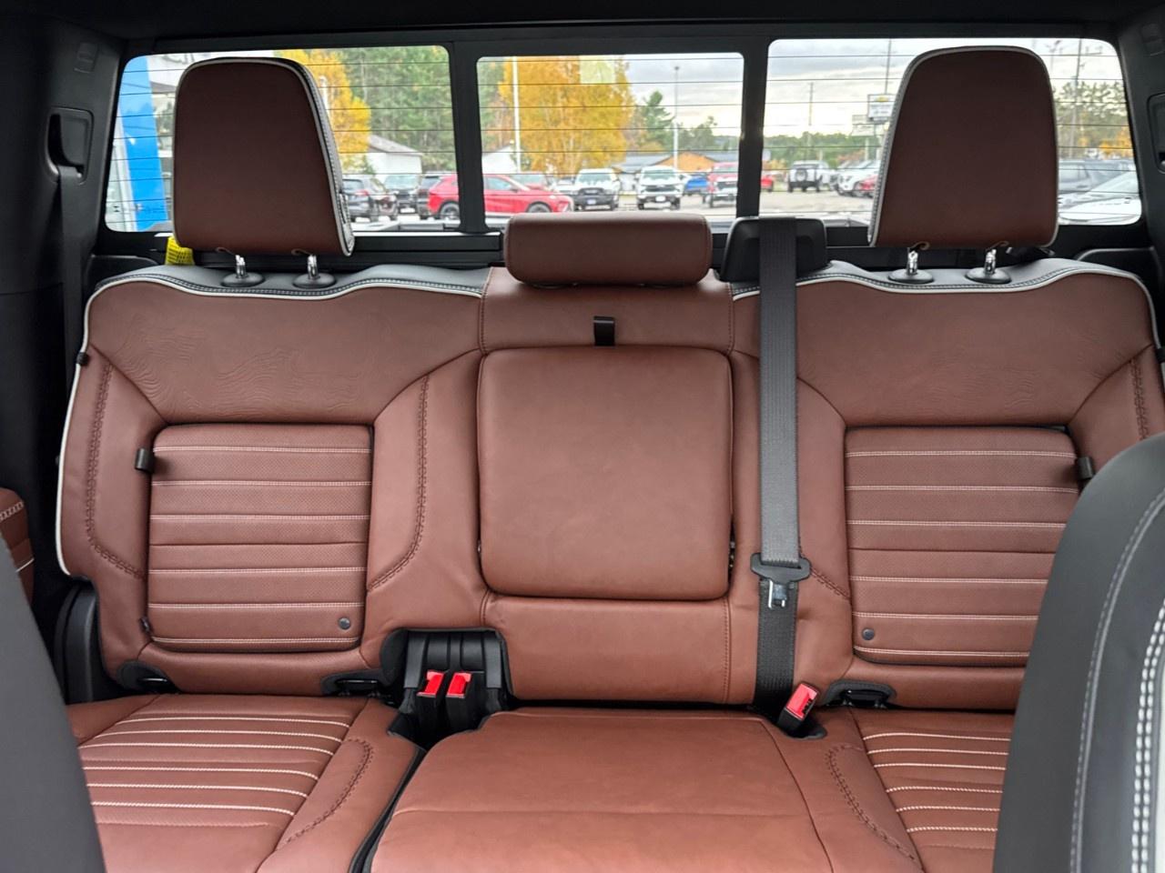 2025 GMC SIERRA 2500HD 4WD Crew Cab Standard Box Denali Ultimate Photo