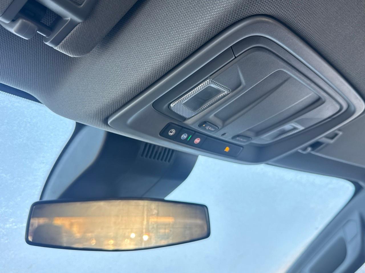 2026 GMC Sierra 3500HD CC 4WD Crew Cab 177" WB, 60" CA Pro Photo