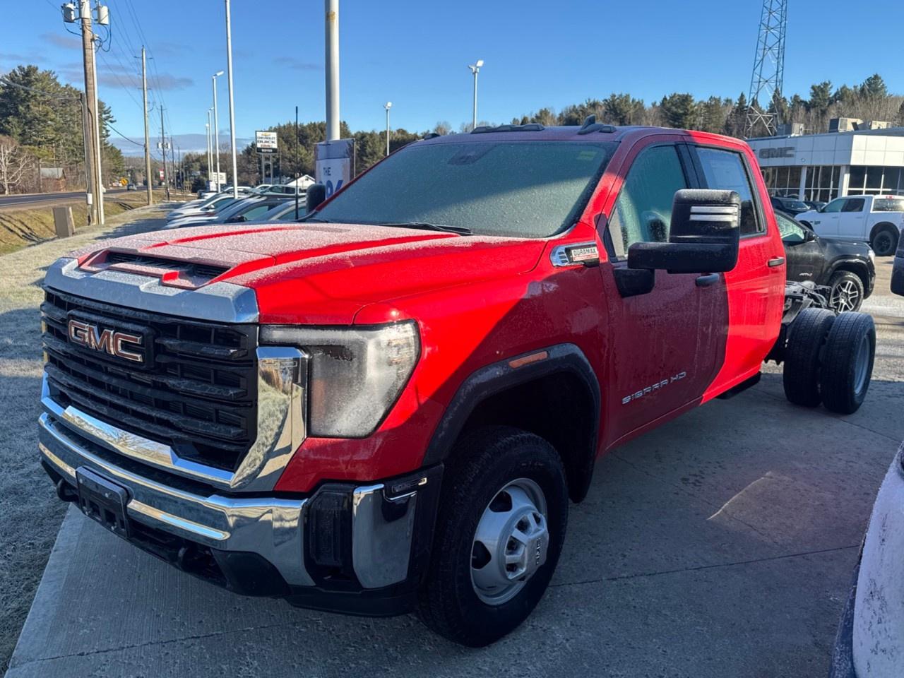 2026 GMC Sierra 3500HD CC 4WD Crew Cab 177" WB, 60" CA Pro Photo