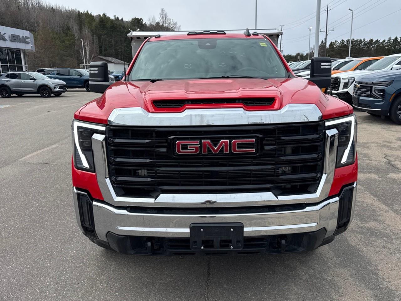 2026 GMC Sierra 3500HD CC 4WD Crew Cab 177" WB, 60" CA Pro Photo