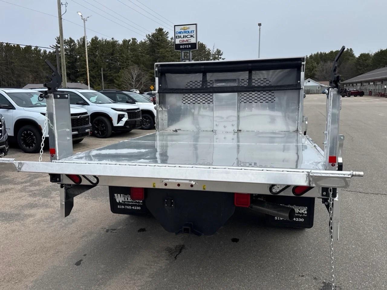 2026 GMC Sierra 3500HD CC 4WD Crew Cab 177" WB, 60" CA Pro Photo