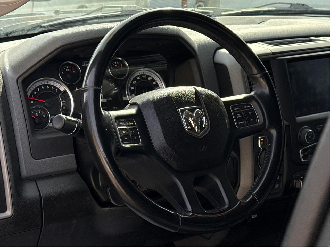 2020 RAM 1500 Classic FULLY LOADED WITH $9950 IN OPTIONS  WE FINANCE ALL Photo