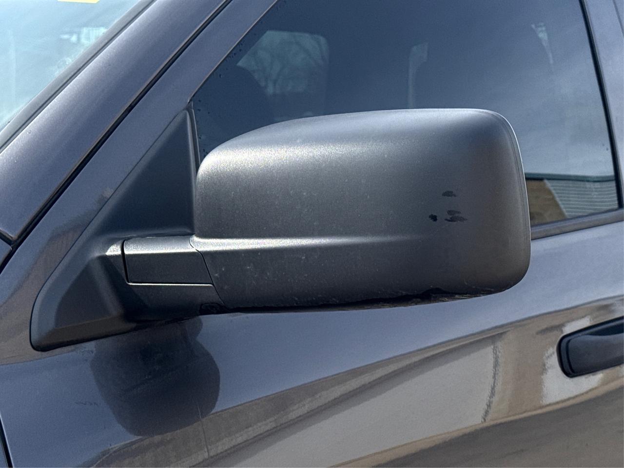 2020 RAM 1500 Classic FULLY LOADED WITH $9950 IN OPTIONS  WE FINANCE ALL Photo