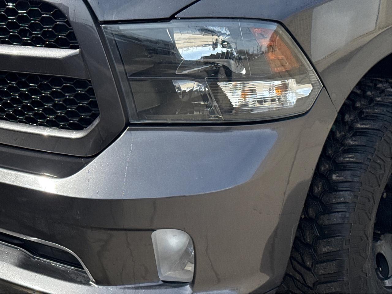 2020 RAM 1500 Classic FULLY LOADED WITH $9950 IN OPTIONS  WE FINANCE ALL Photo