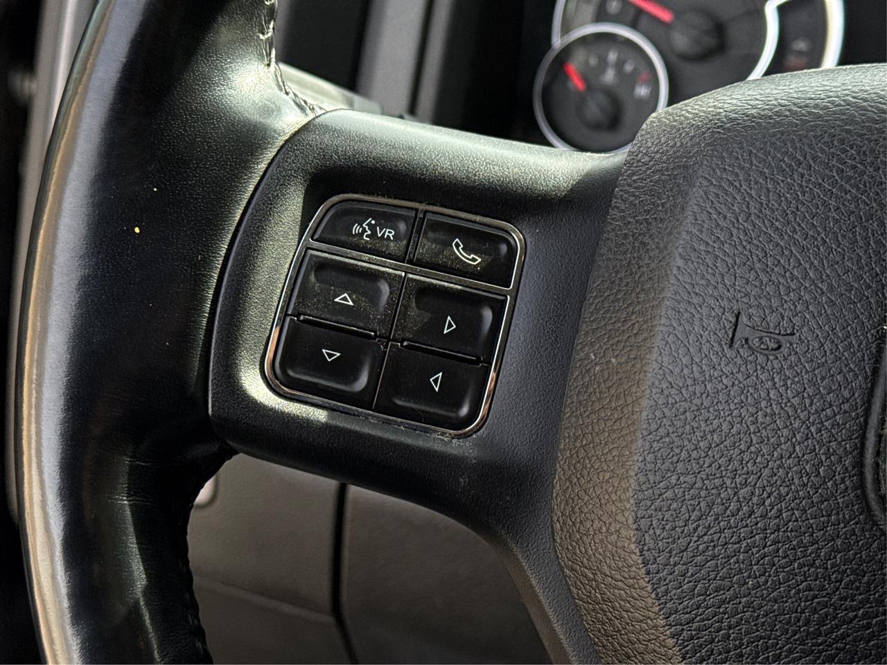 2020 RAM 1500 Classic FULLY LOADED WITH $9950 IN OPTIONS  WE FINANCE ALL Photo