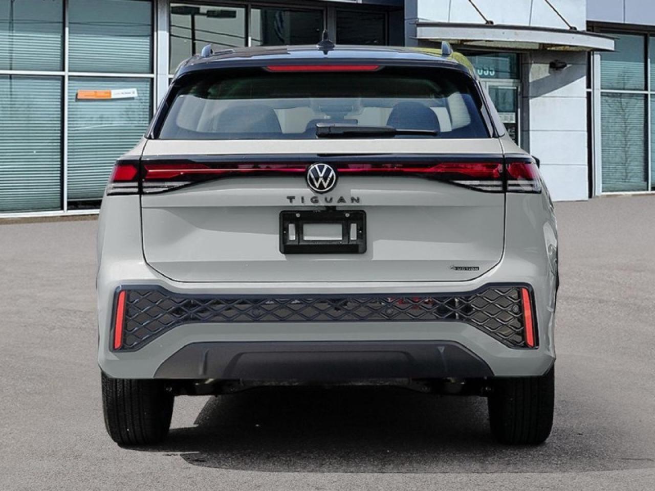 2026 Volkswagen Tiguan Comfortline R-Line Black Edition Photo