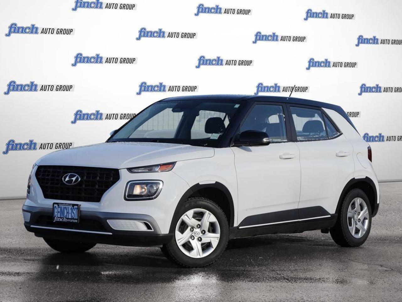 2023 Hyundai Venue Essential w/Two-Tone 4dr Front-Wheel Drive Photo0