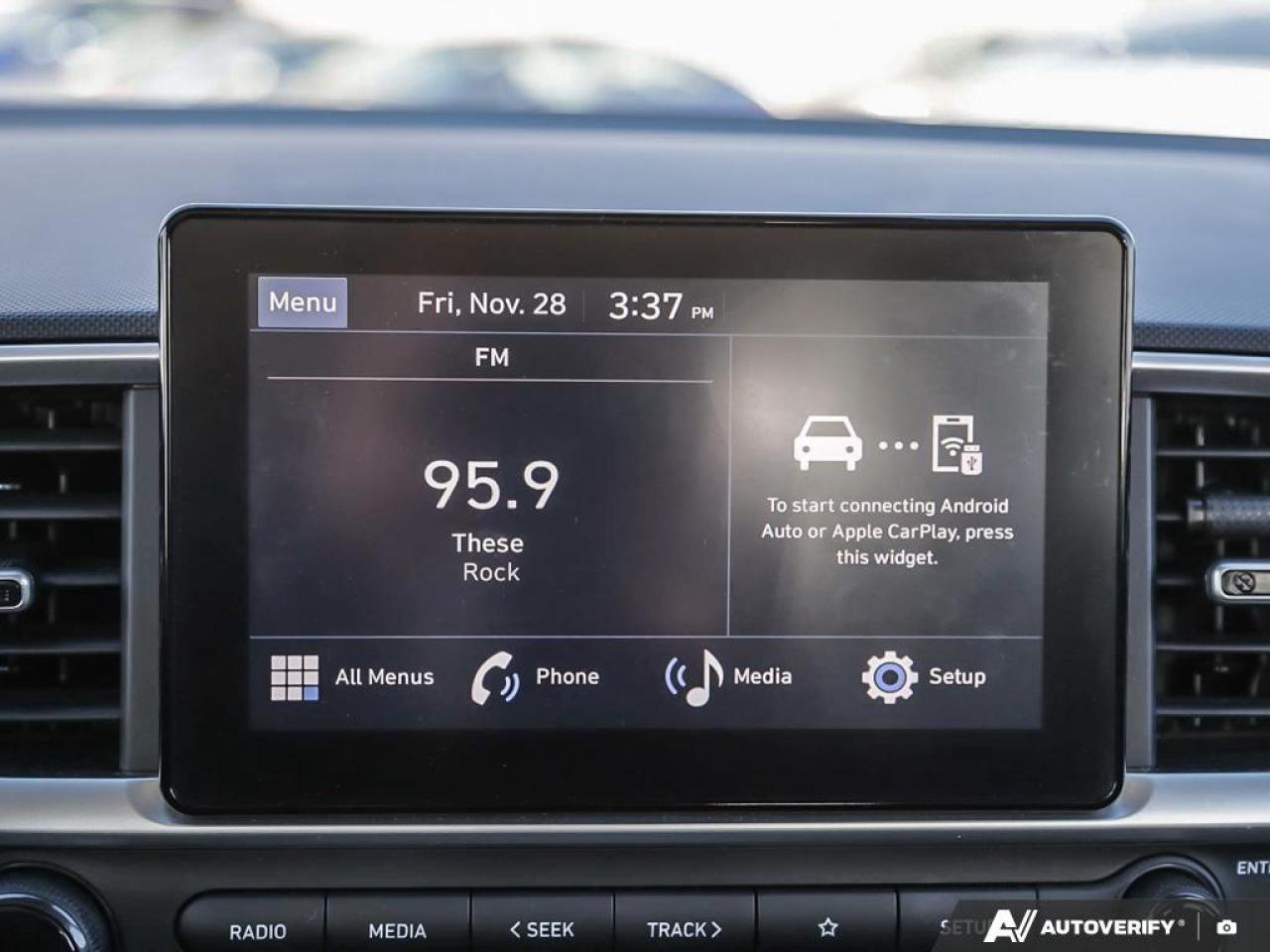 2023 Hyundai Venue Essential w/Two-Tone 4dr Front-Wheel Drive Photo