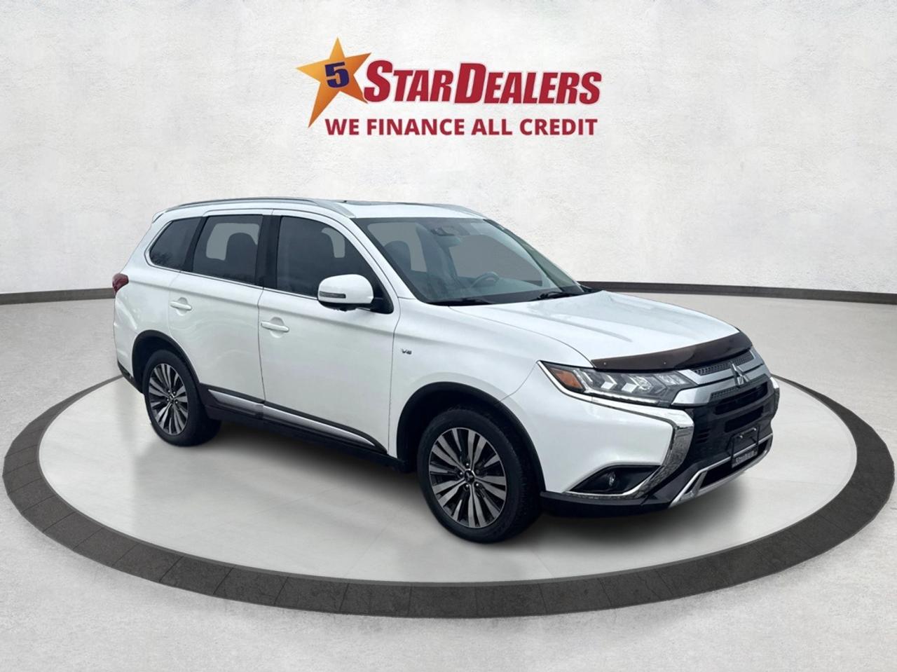 2020 Mitsubishi Outlander AWD LEATHER SUNROOF H-SEATS WE FINANCE ALL CREDIT! Photo